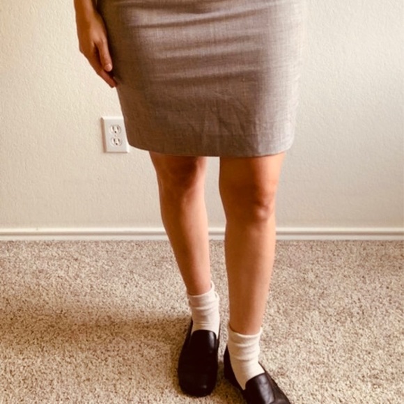 Banana Republic Pencil Skirt Size 4 Small - Picture 1 of 9